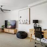 Flightdeck 203 5-7 Clarence Street Pm