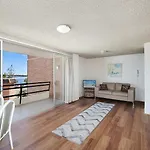 Macquarie Towers 16