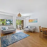 Unit 10, 5-7 Flynn Street
