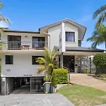 Unit 18 55 Pacific Drive Beachfront Apartments
