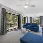 112 Flynns Beach Resort