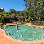 Fabulous Flynn\'S Beach Apartment
