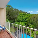 Portsea - Apt 5, Modern, Common Pool, Flynns Beach