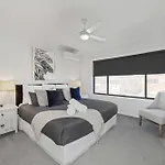 Port Macquarie Ocean Escape