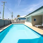 Port Aloha Motel