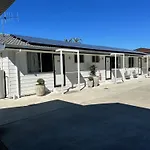 Surf Beach Motel Port