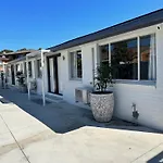Surf Beach Motel Port