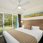 Flynns On Surf Beach Villas
