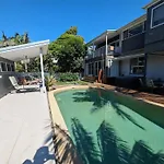 Phoenix Oasis, Family And Pet Friendly, With Private Pool And Spa