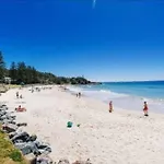 Flynns Beach Paradise - Ocean Terrace