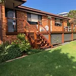 19 Pindari Parade Port Macquarie