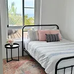 2 Bedroom Coastal Getaway With Ocean Views!