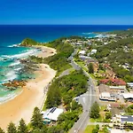 Flynns Beach Seascape