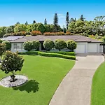 Elkhorn Grove - Family Home With Pool, Air Con, Pet Friendly