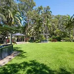 Flynns Beach Resort