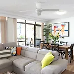 Beauty At The Beach - Modern Beachfront Apartment
