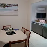 Twin Palms Holiday House At Lighthouse