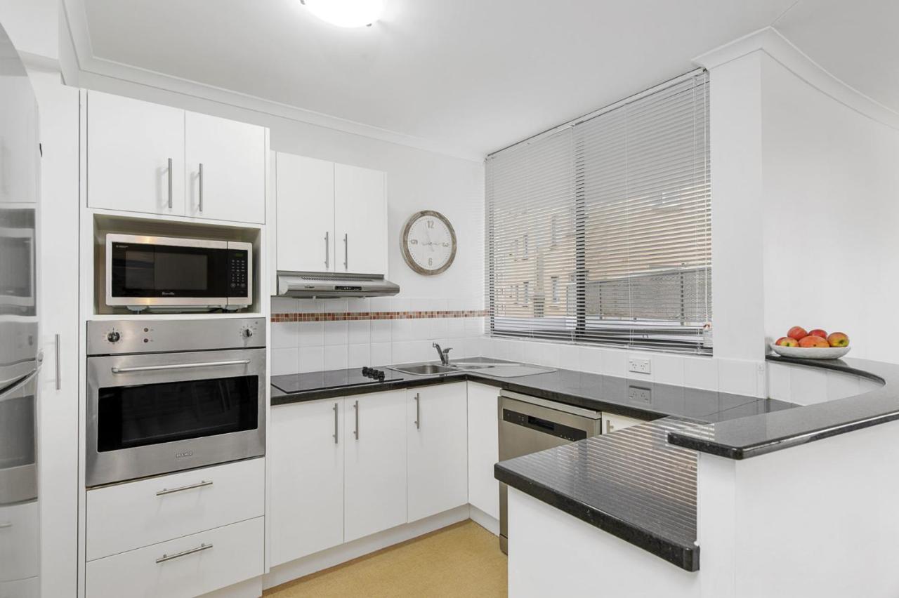Flightdeck 101, 5-7 Clarence Street * Port Macquarie