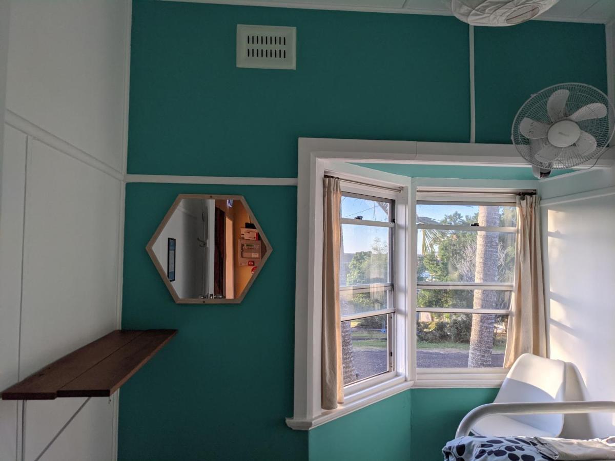 Ozzie Pozzie Backpackers - Yha *