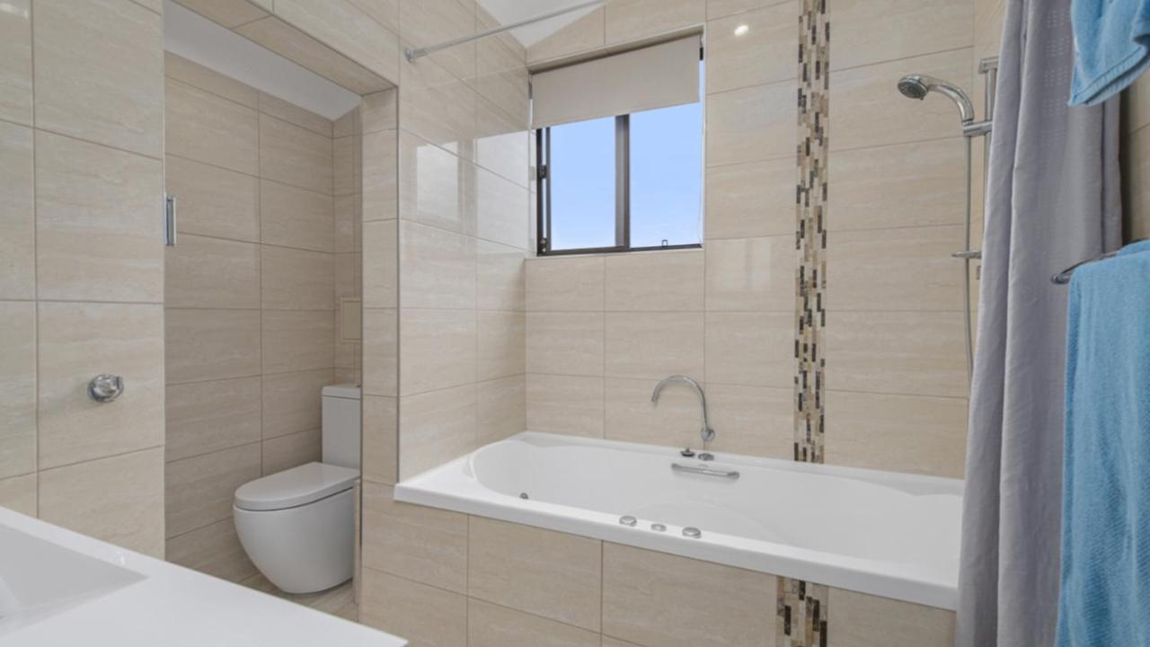 Beachpark - Close To Beach Holiday home *