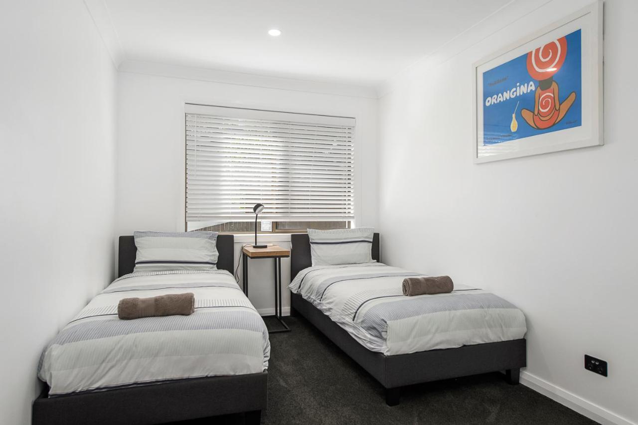 Holiday home 24 Hibiscus Crescent Port Macquarie