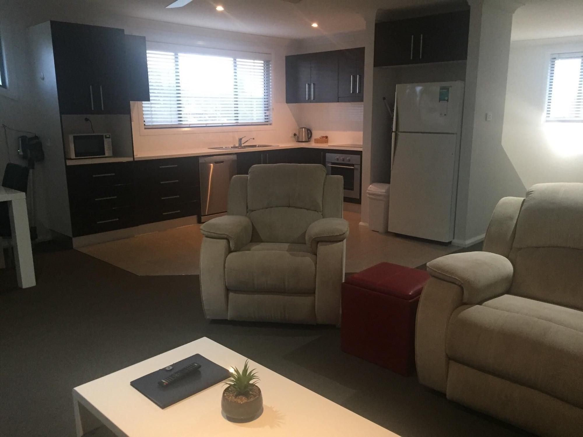 Macquarie Barracks Motor Motel