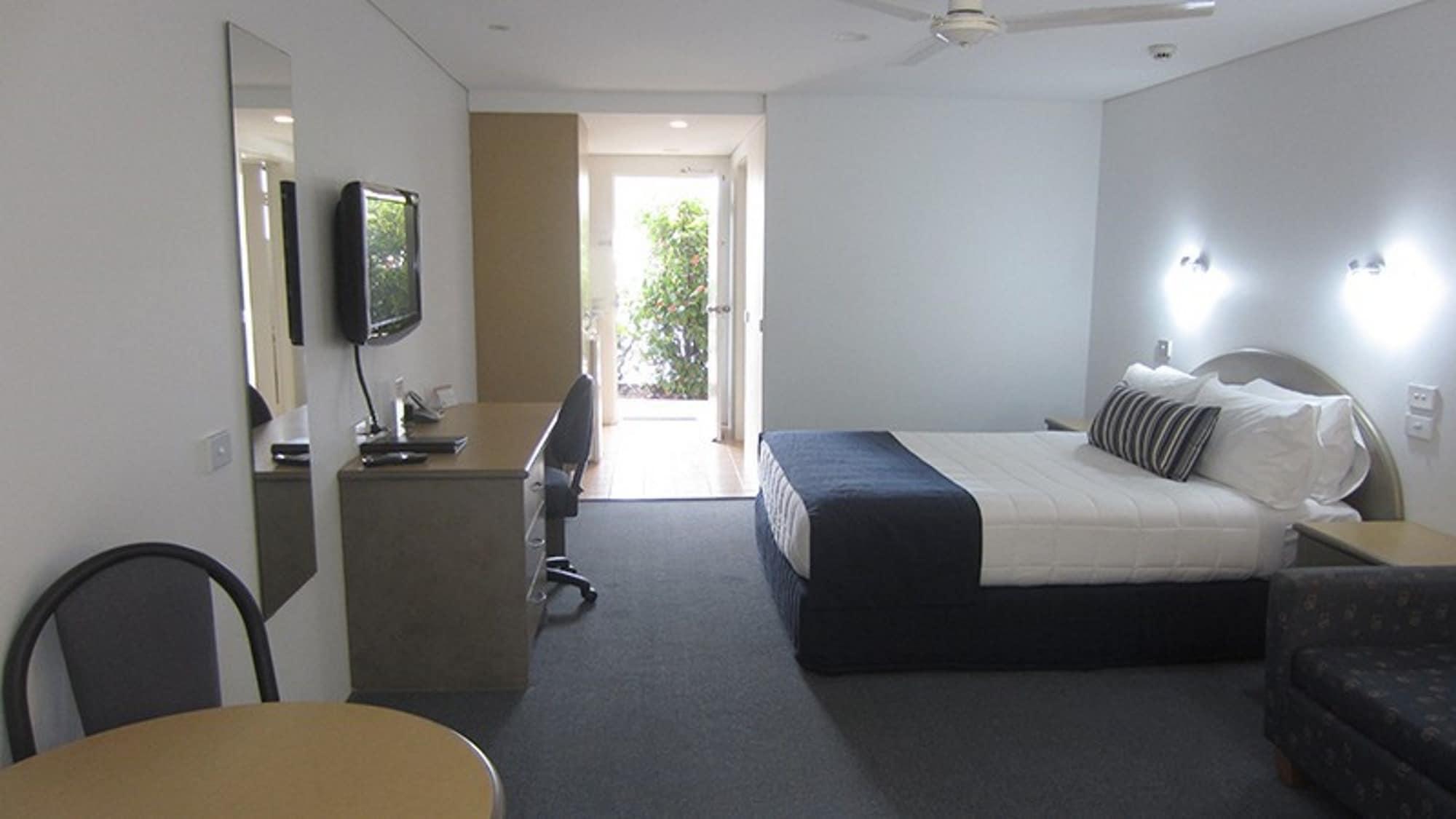 Macquarie Barracks Motor