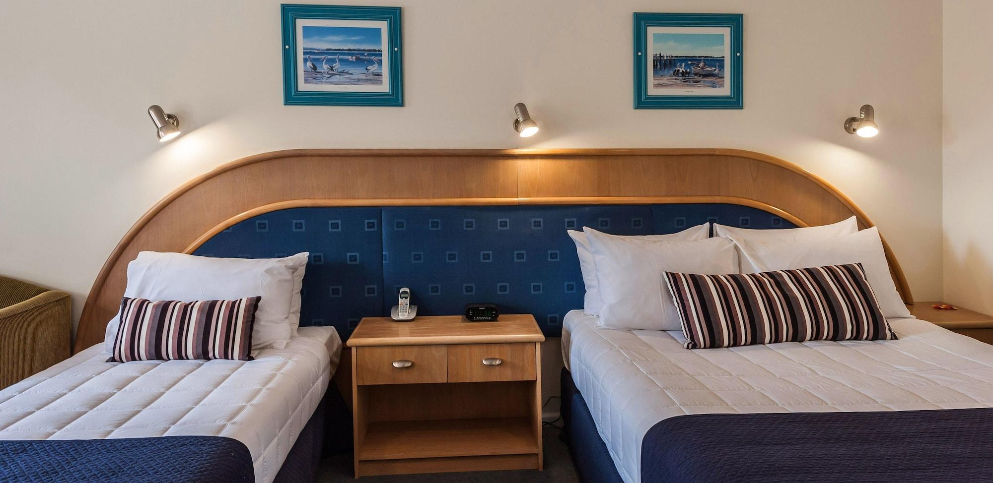 Macquarie Barracks Motor 4*