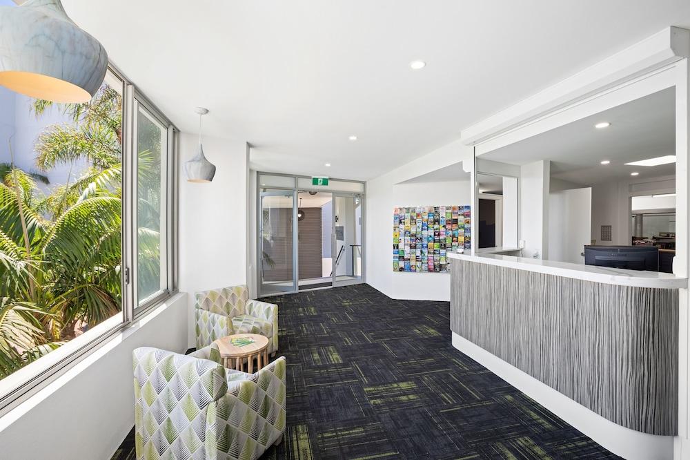 Palm Court Motor 4*
