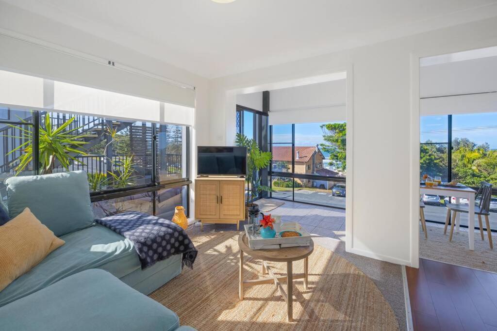 Coastal Vibes At Lighthouse - Beachfront Port Macquarie