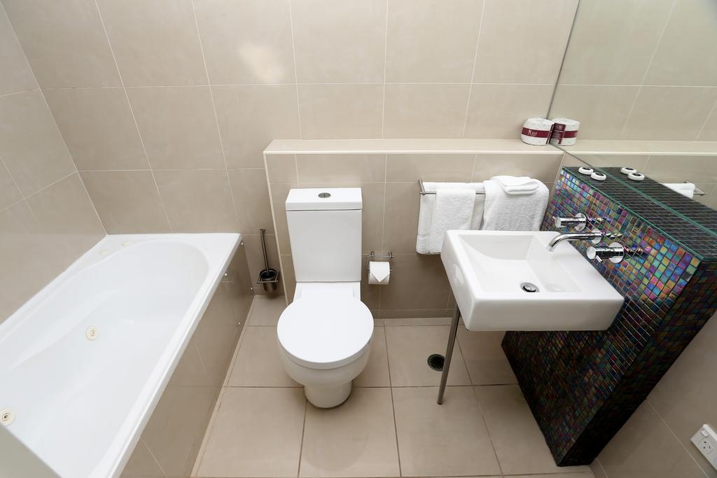 Sandcastle Aparthotel 4*