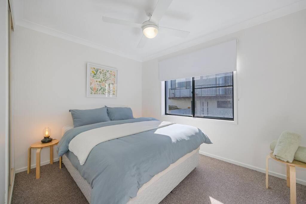 Coastal Vibes At Lighthouse - Beachfront *