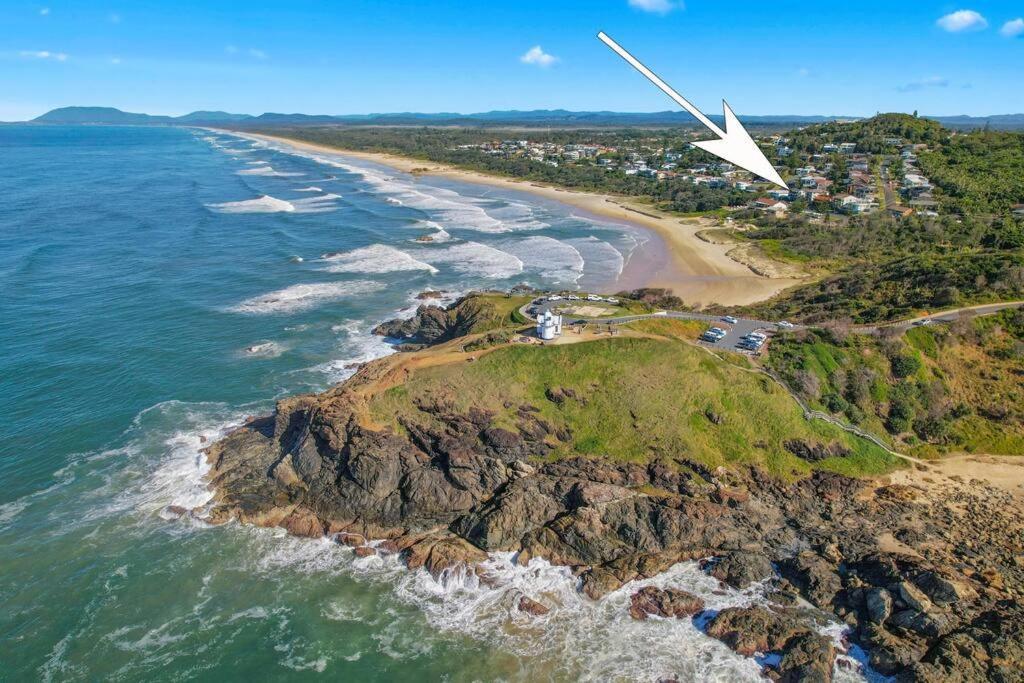 Coastal Vibes At Lighthouse - Beachfront Apartment Port Macquarie