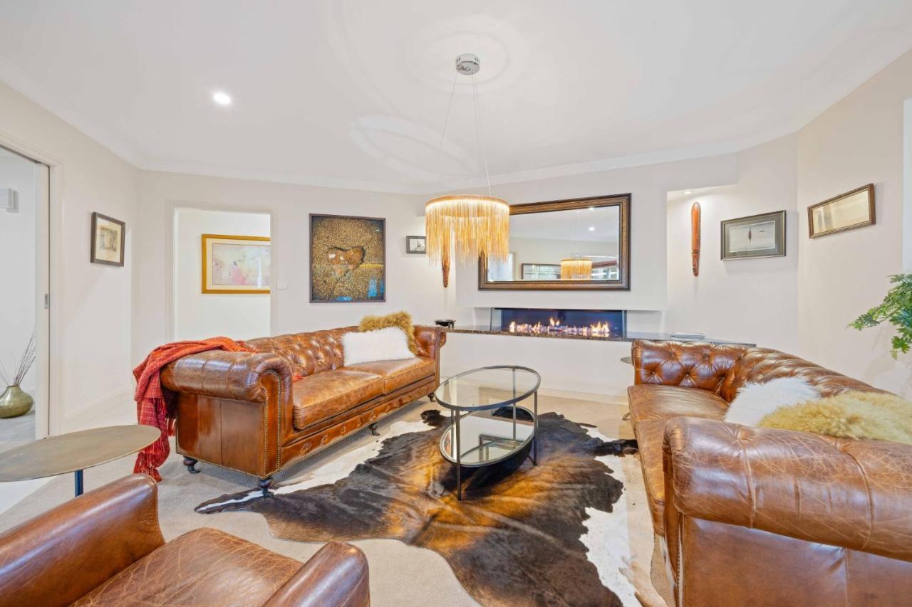 Riverside Breeze - Luxury Family Retreat With Pool