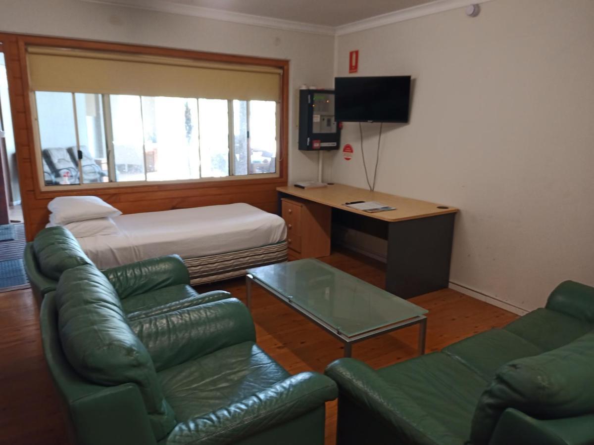 T's & 3* Port Macquarie