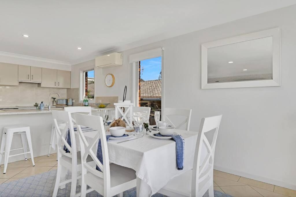 Coastal Vibes- Ultimate Beachside Lifestyle