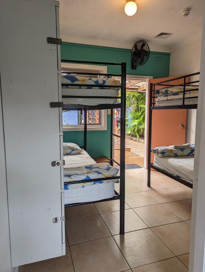 Ozzie Pozzie Backpackers - Yha Hostel *