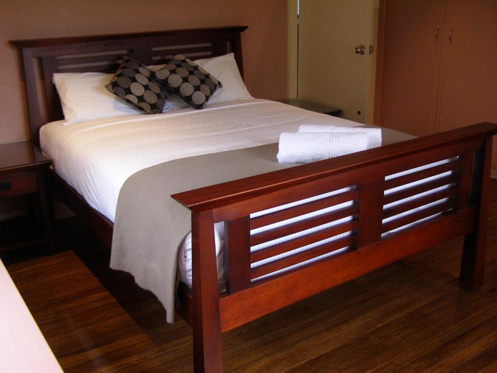 Koala Tree Motel 4*