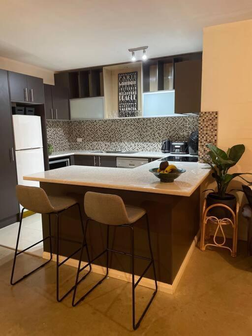 Caribbean Breeze!!! Be Your Sea Renity Apartment *