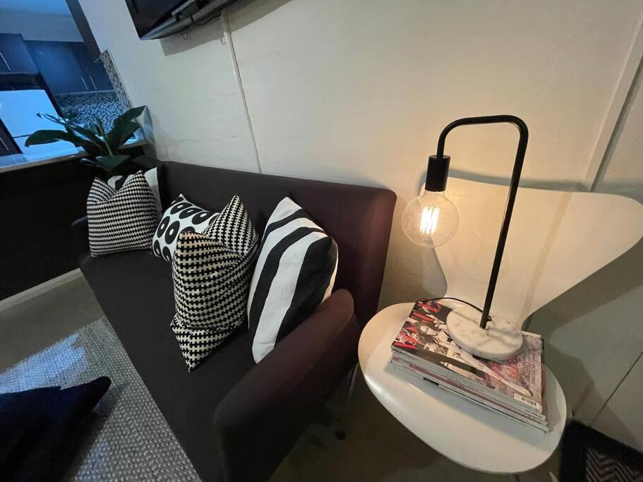 Caribbean Breeze!!! Be Your Sea Renity Apartment *