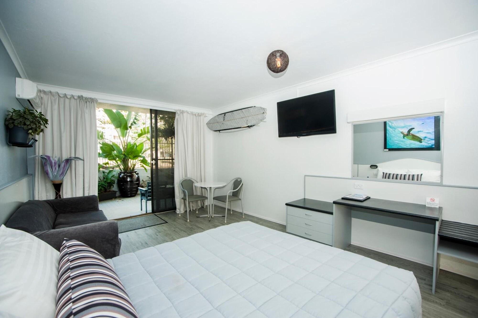 Palm Court Motor 4*