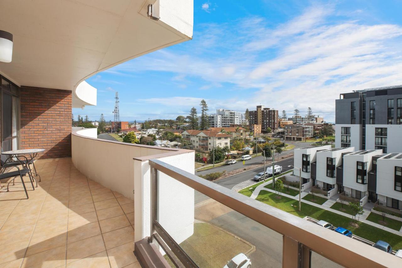 Apartment Fountain Court 25 *