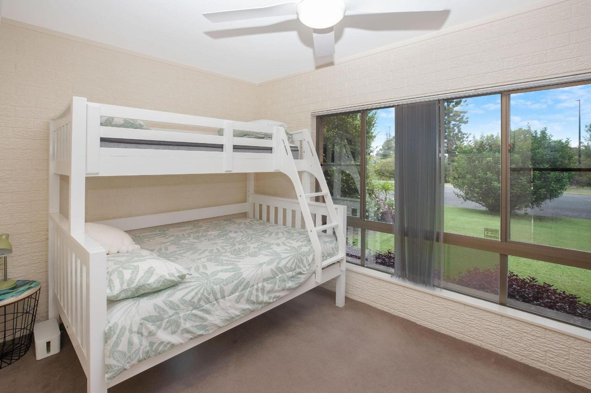 Hibbard 24 Holiday home