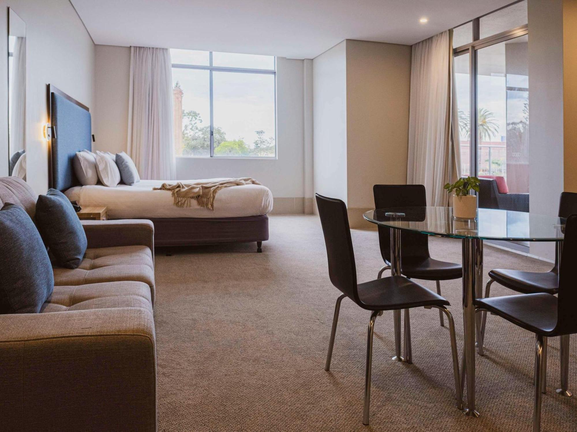 Mercure Centro 4*