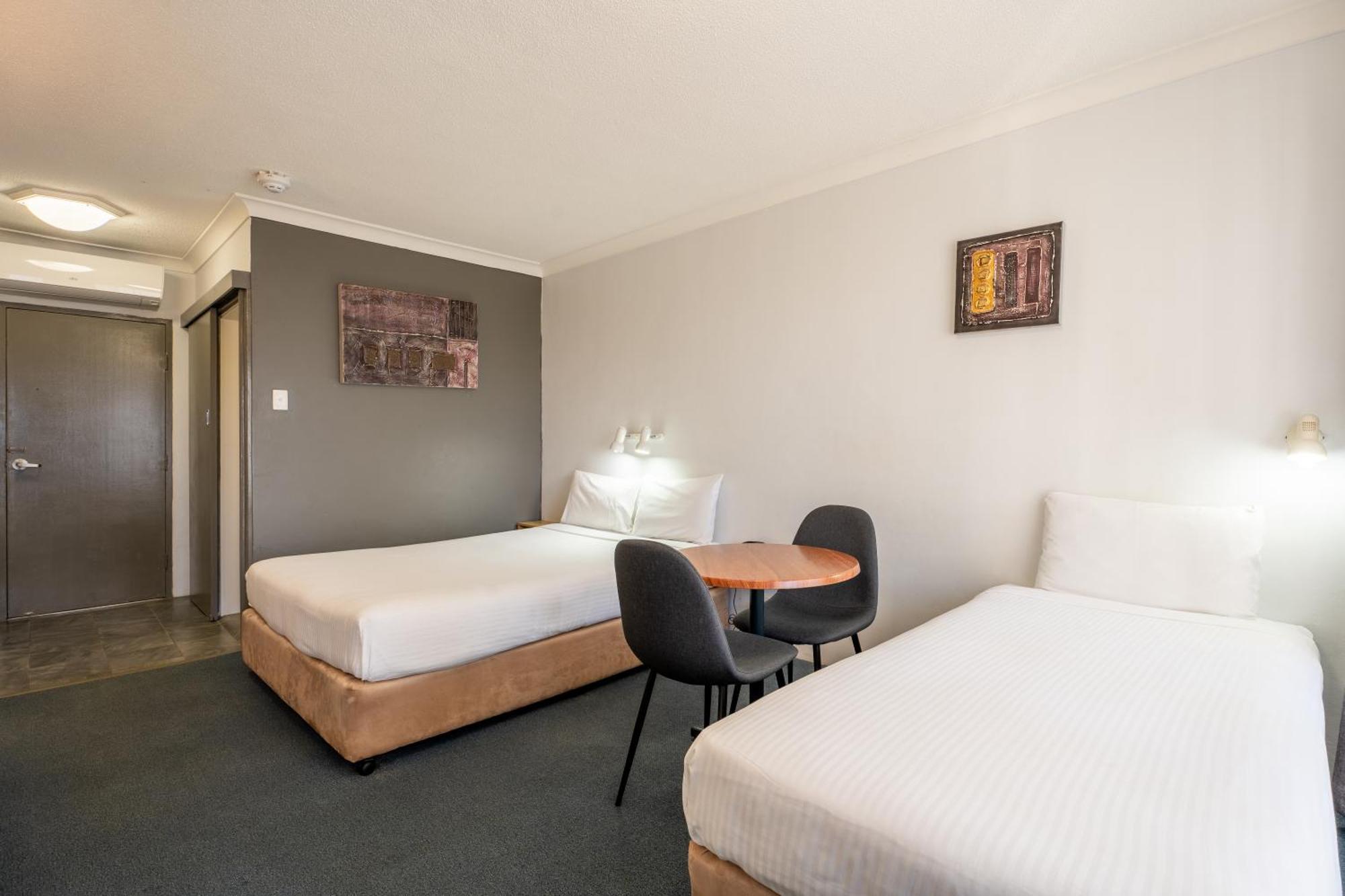 Port Aloha 3*