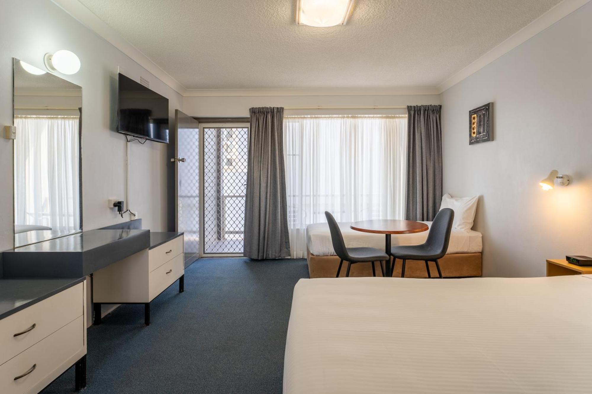 Port Aloha 3*