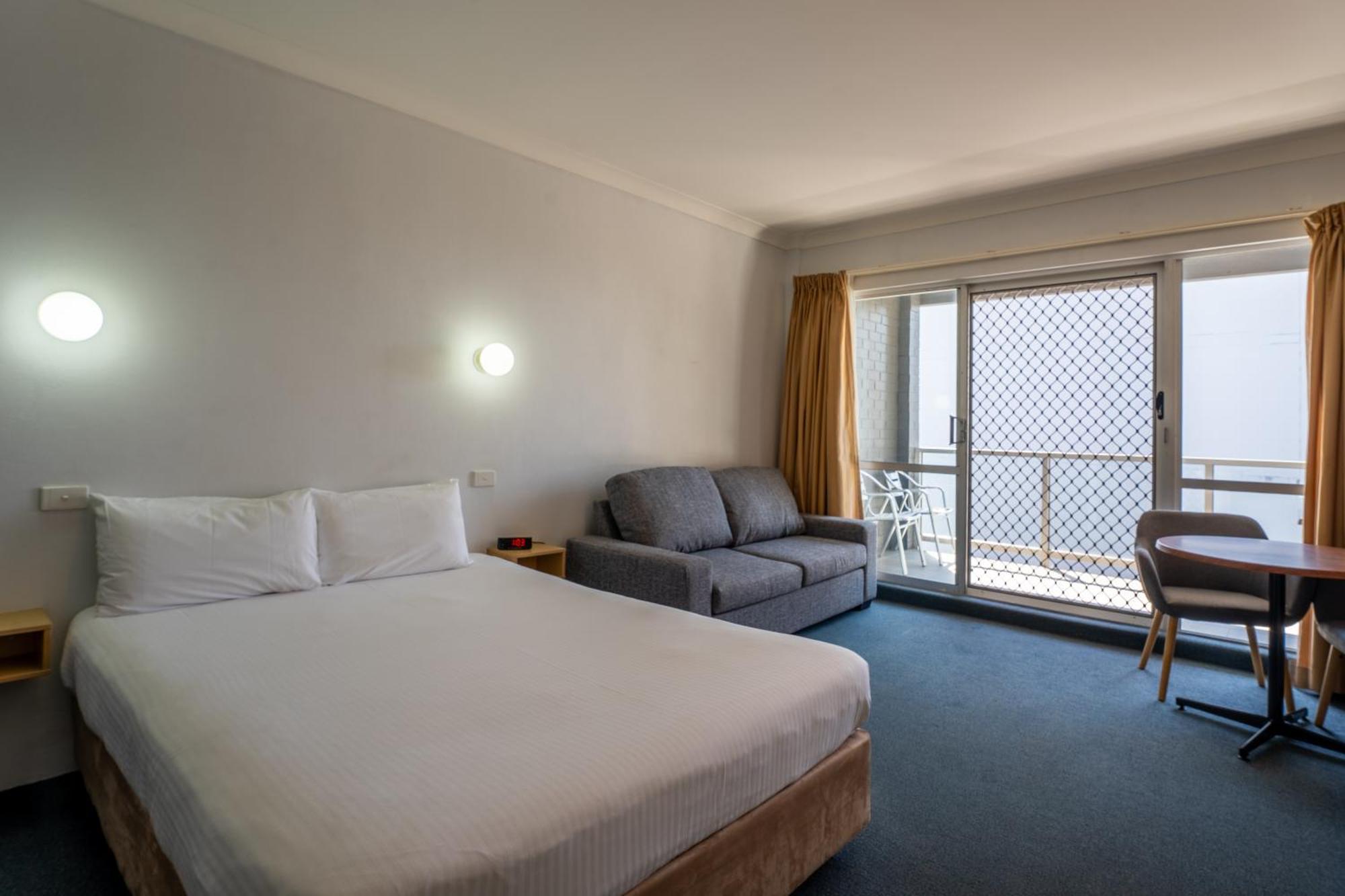Port Aloha 3*