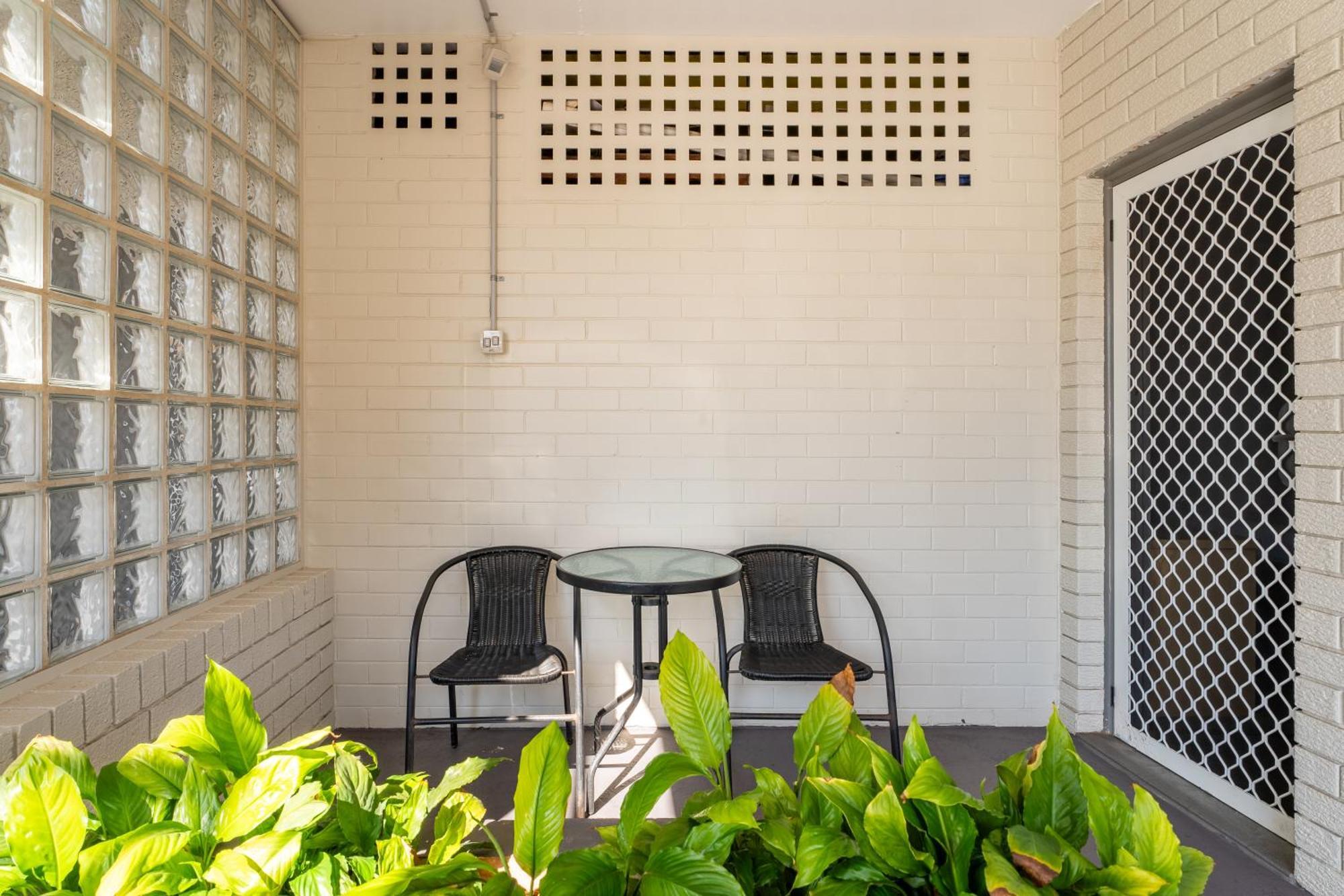 Port Aloha Motel 3*