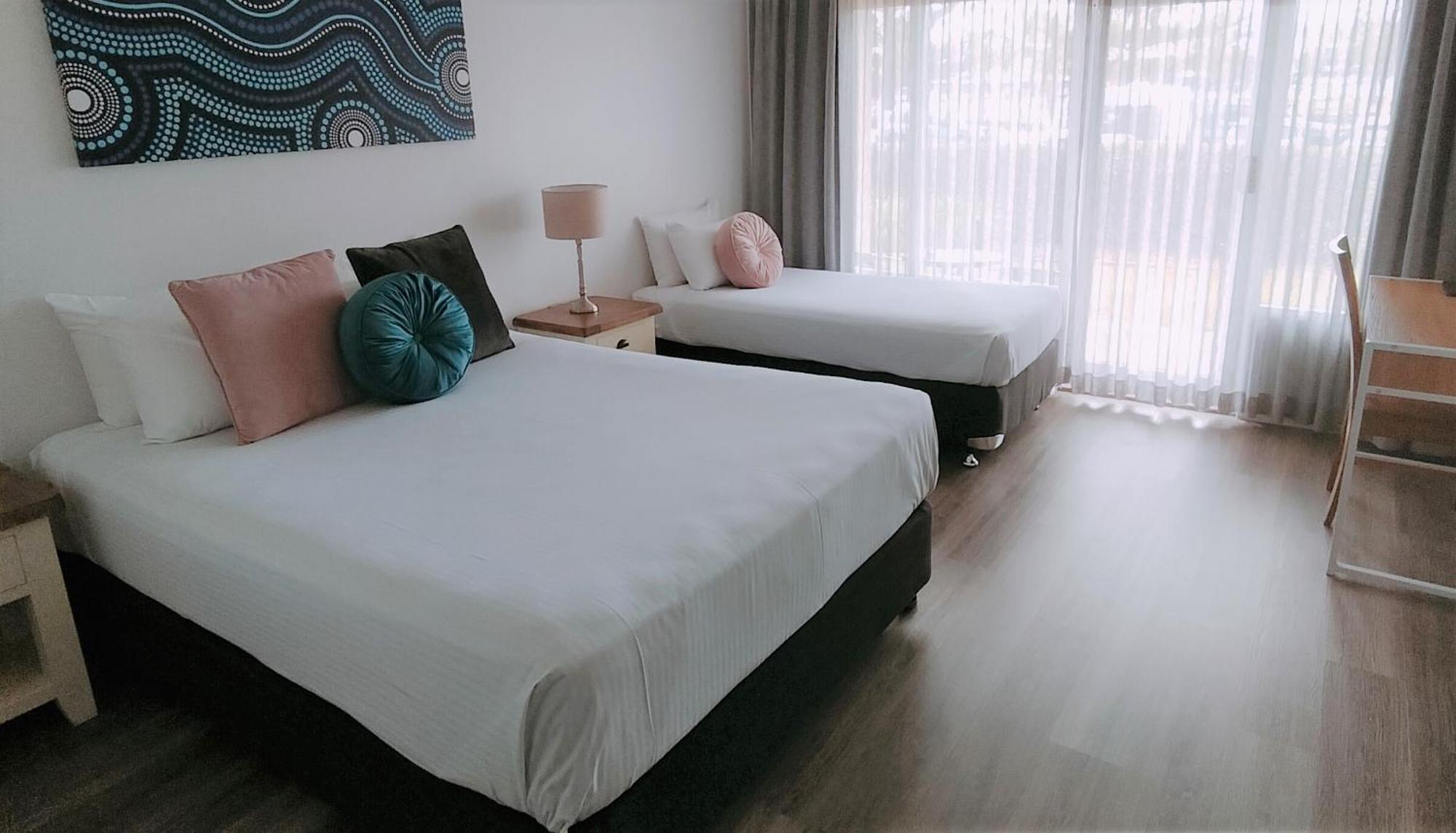 Resort Comfort Waters Edge