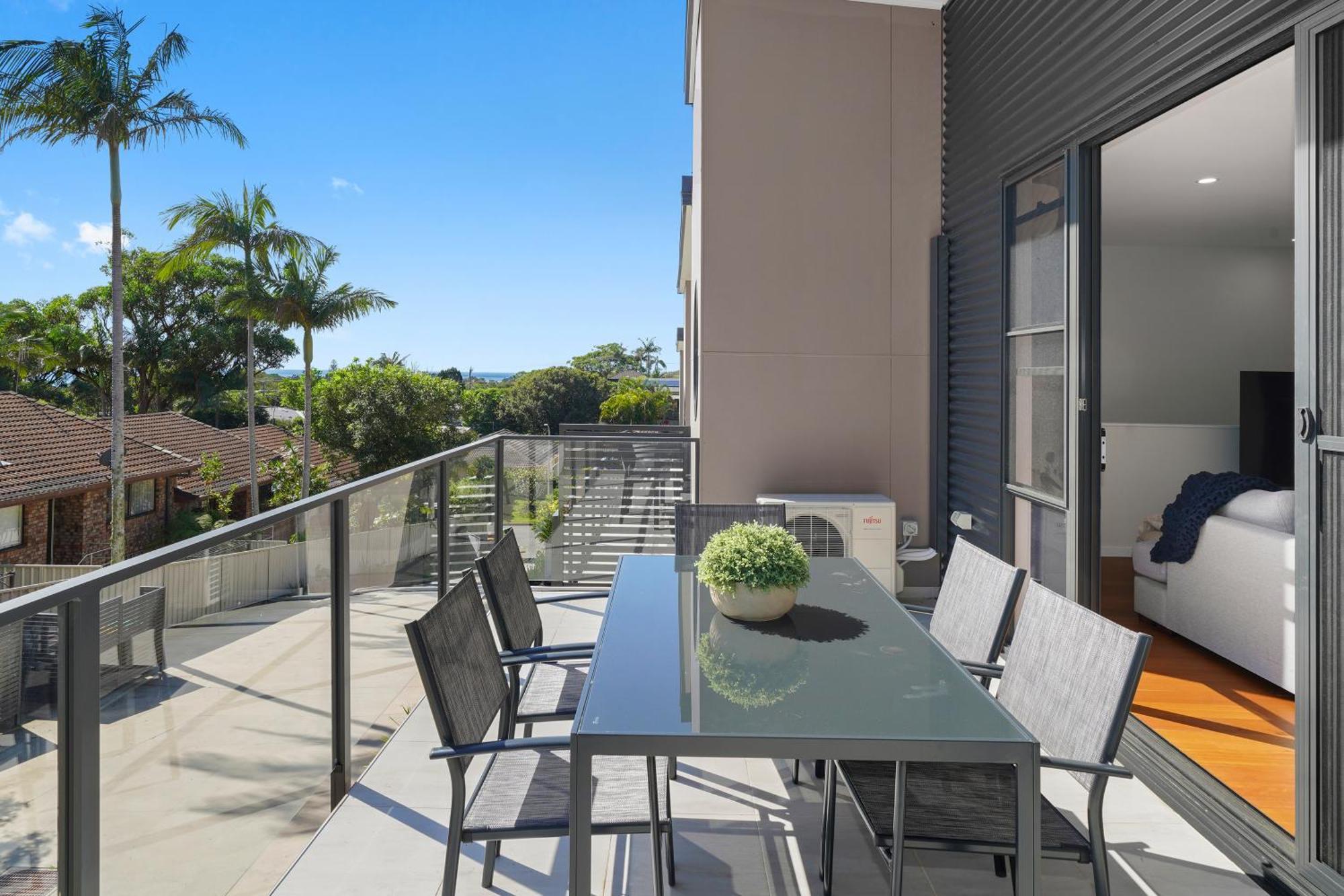 Spacious 4br W/ Water Views * Port Macquarie